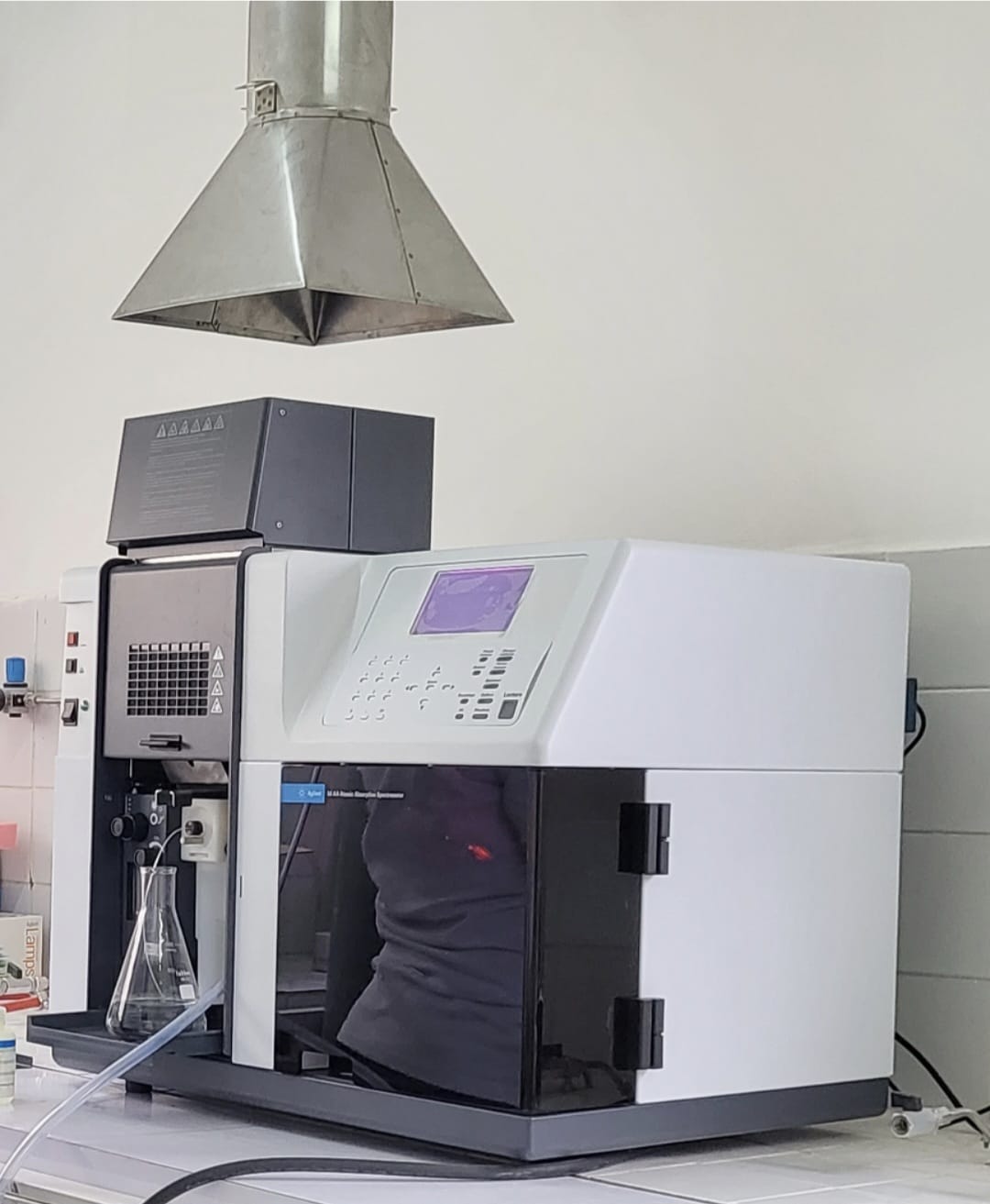 Le spectrophotometre dabsorption atomique AA Agilent 55B